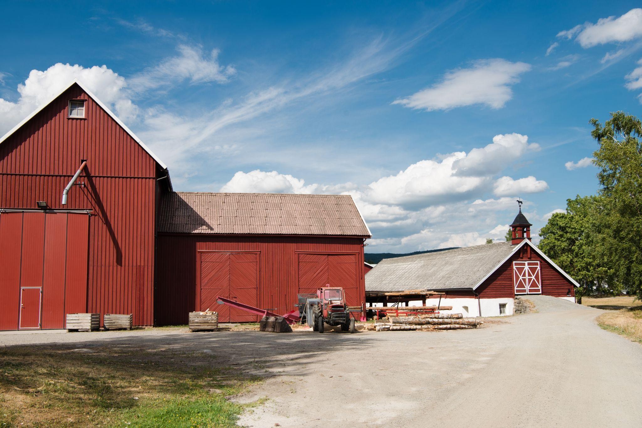 Best Pole Barn Repair Contractors | Woodford Barn Restoration
