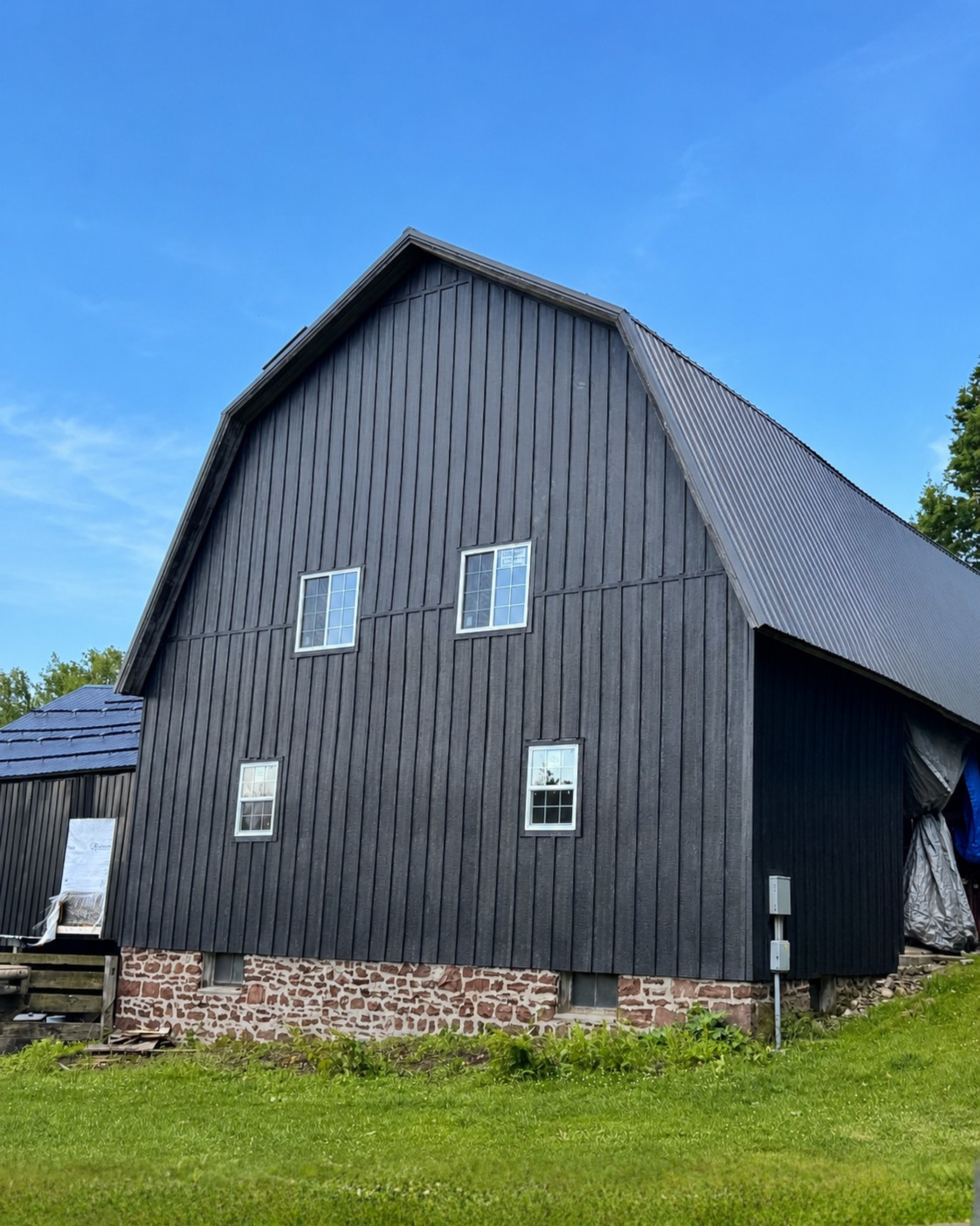 Barn after restoration by Woodford Barn Repair
